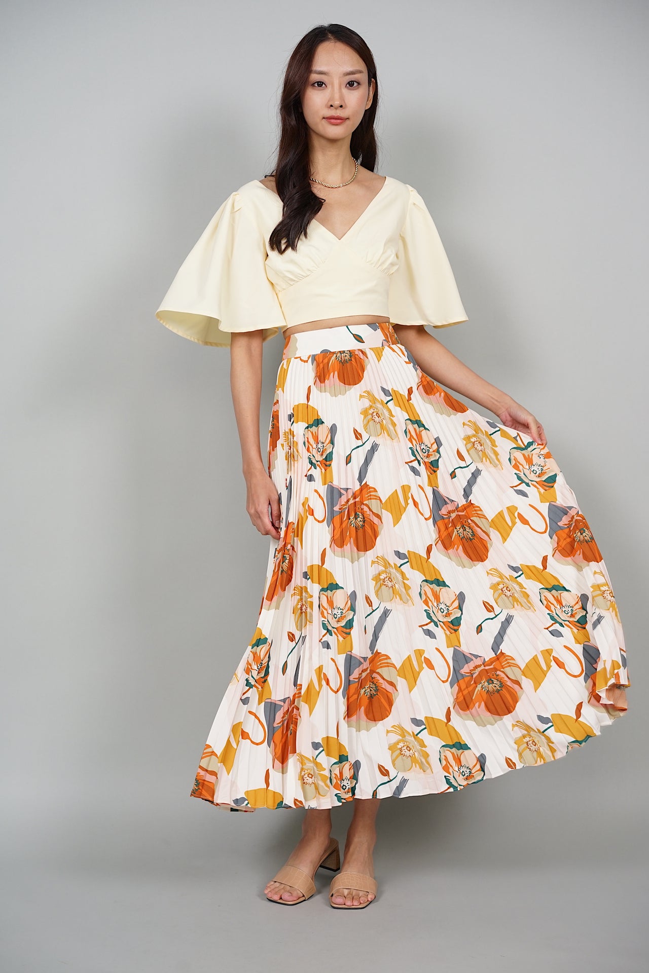 Belinda Pleated Skirt in Ecru Floral