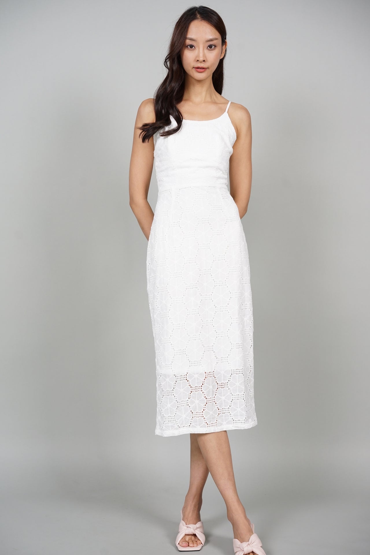 Arem Midi Dress in White