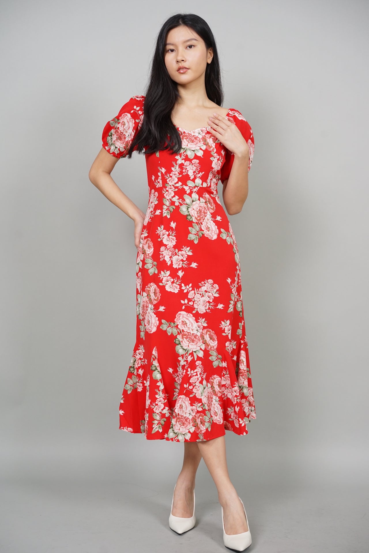 Ellendra Midi Dress in Red Floral