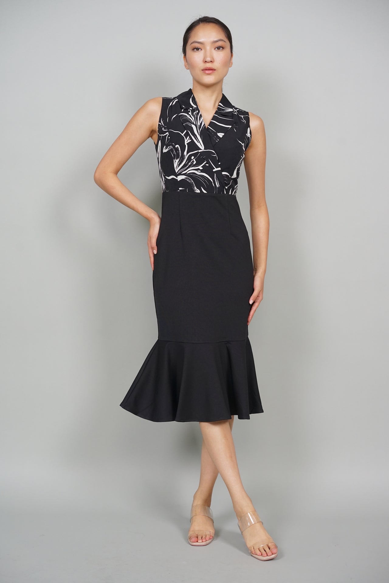 Bari Wrap Midi Dress in Black Abstract