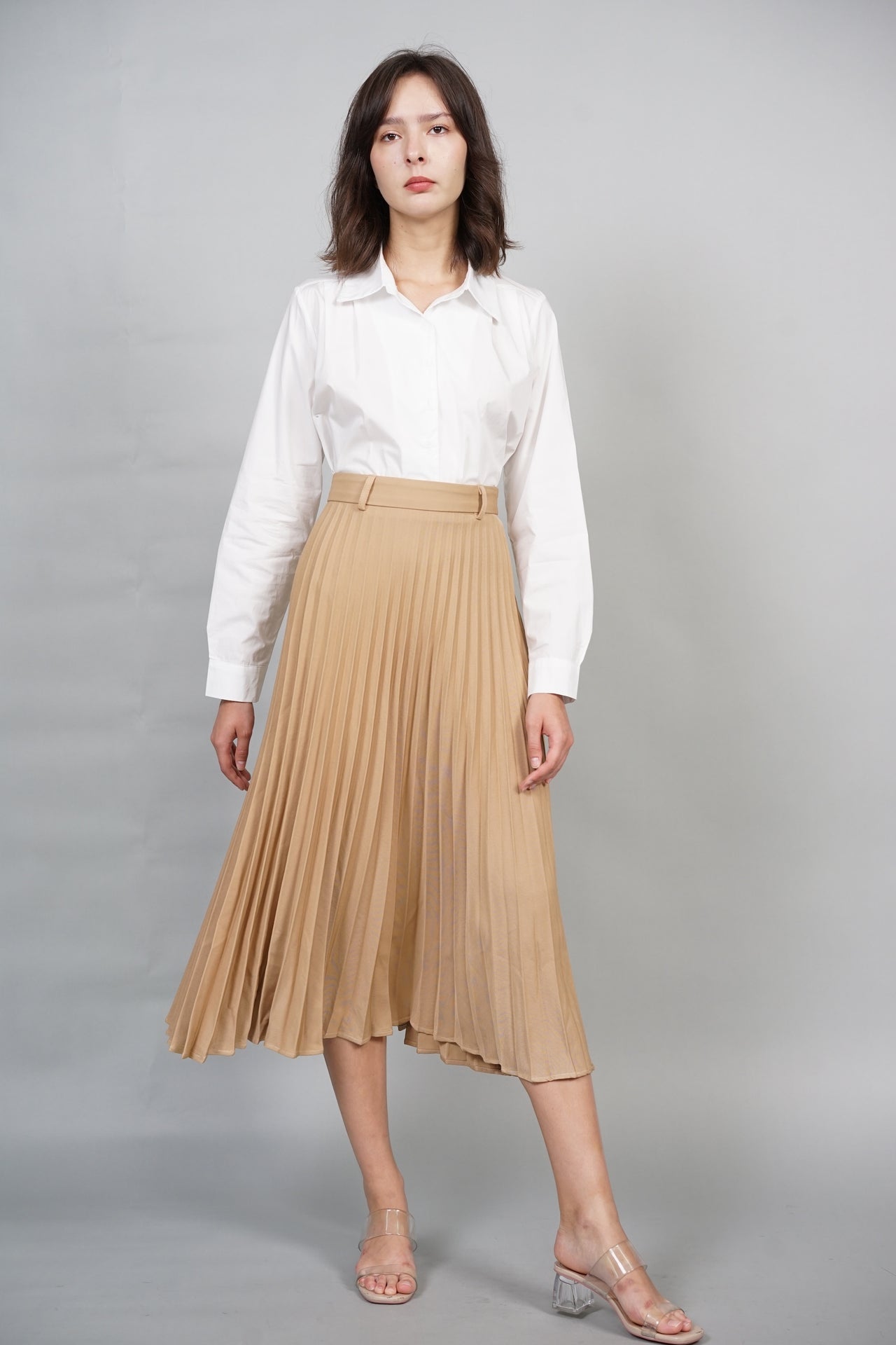 Fena Pleated Skirt in Khaki