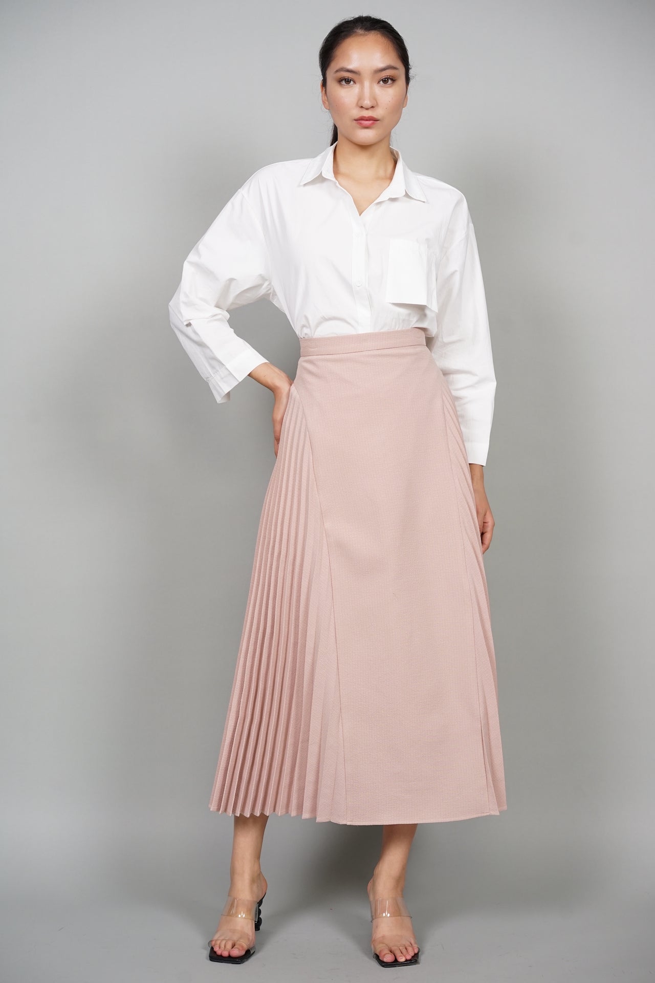 Fredi Pleated Skirt in Khaki