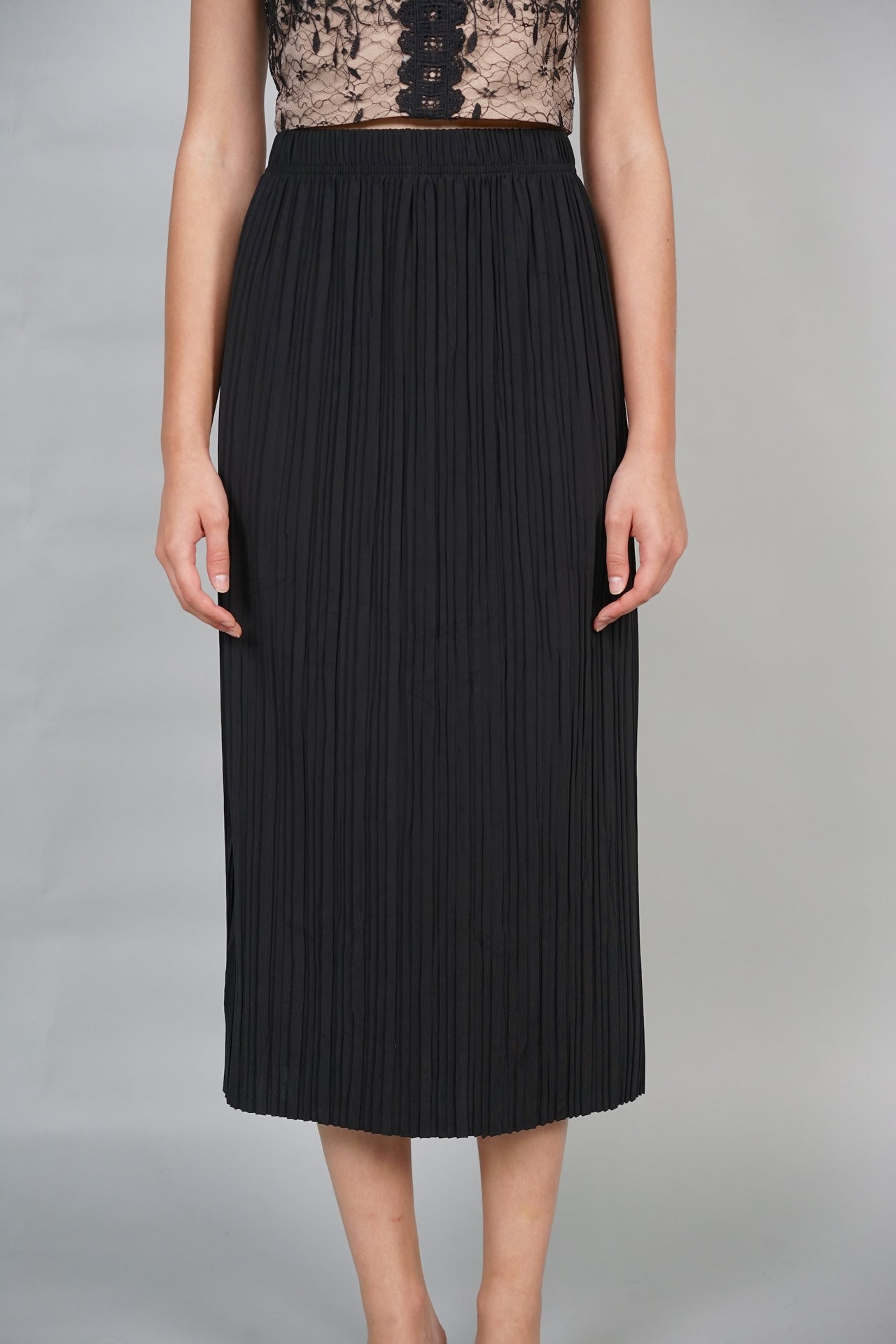 EVERYDAY / Leif Pleated Skirt in Black