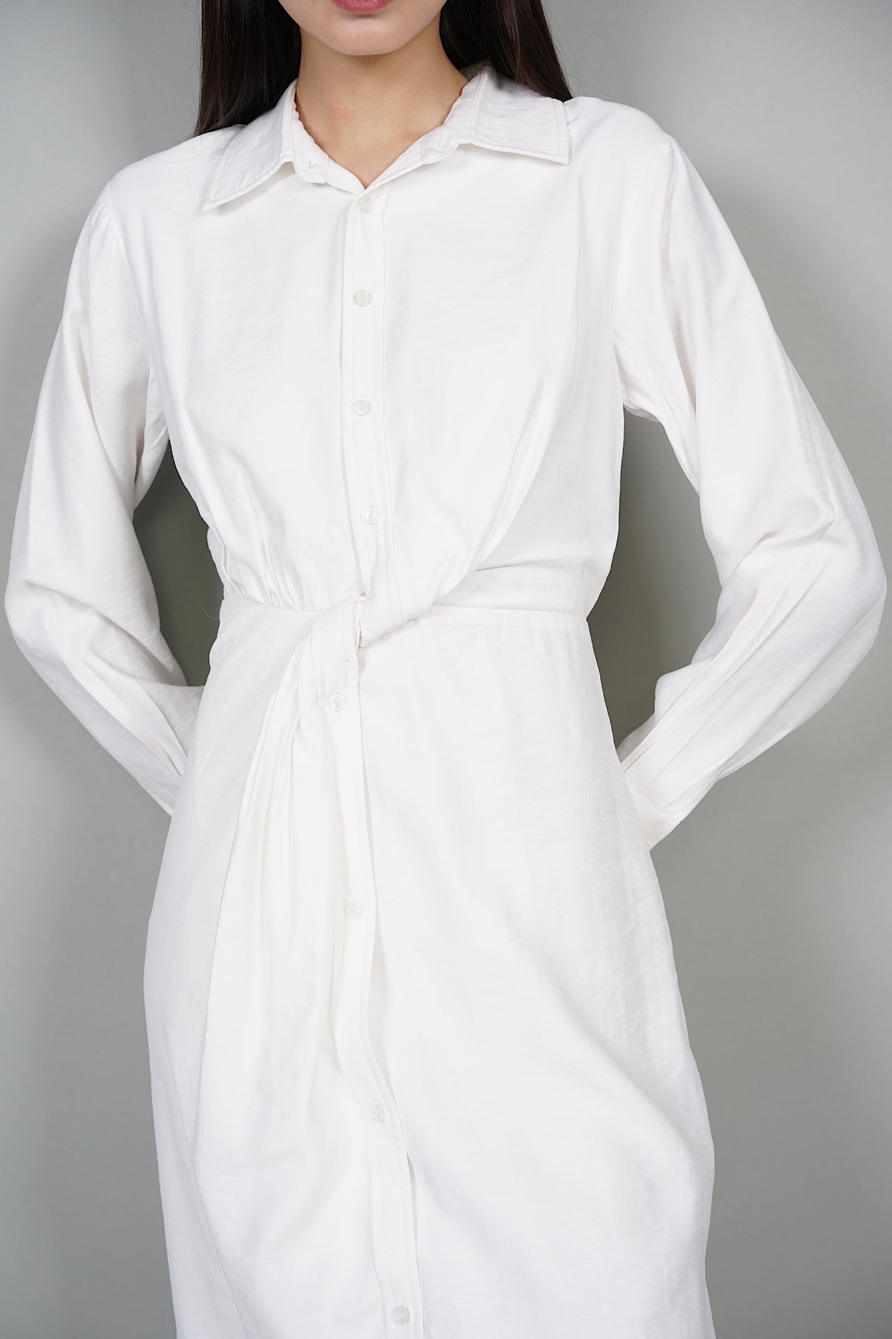 Paola Collared Knot Dress in White