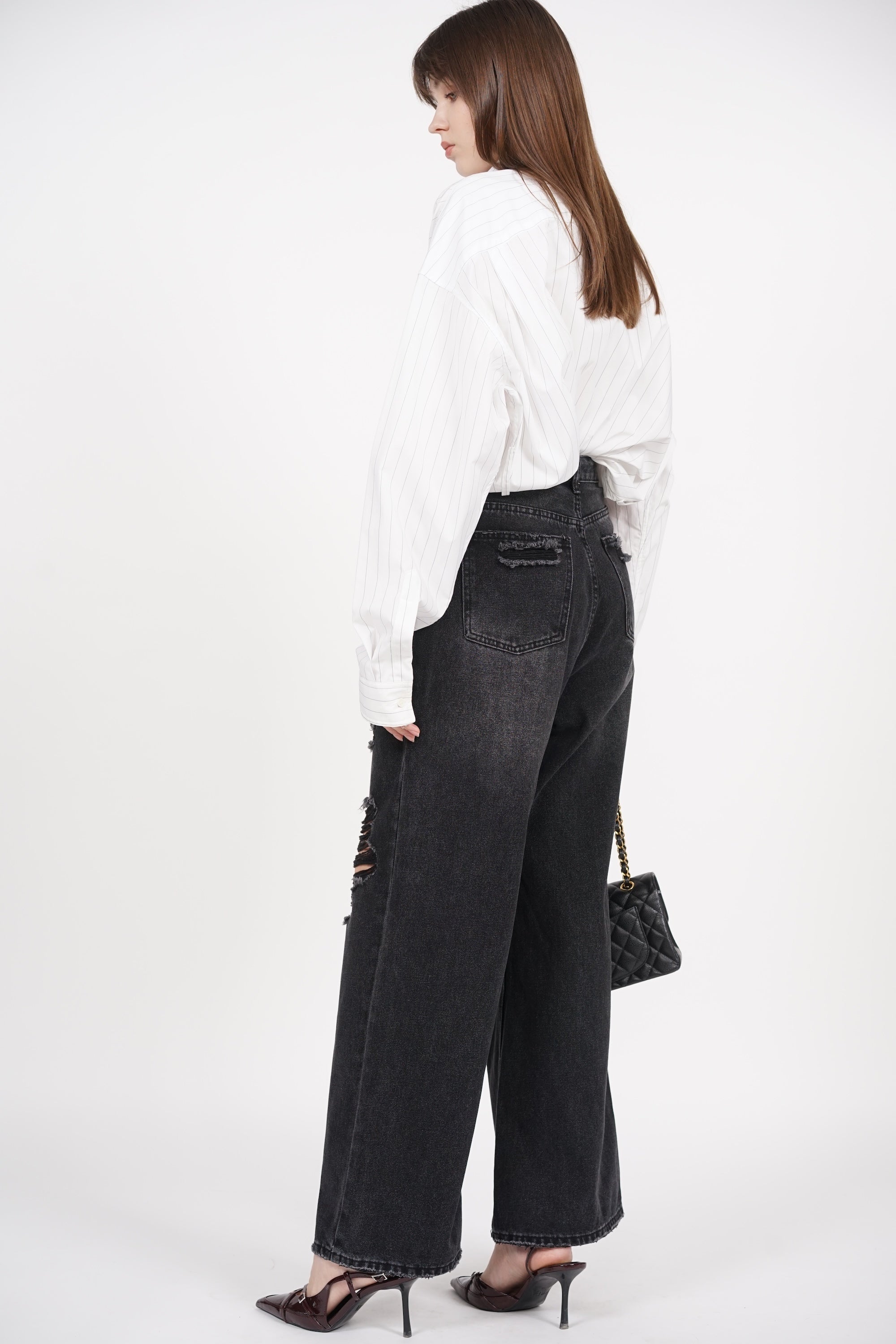 Baggy Ripped Jeans in Washed Black