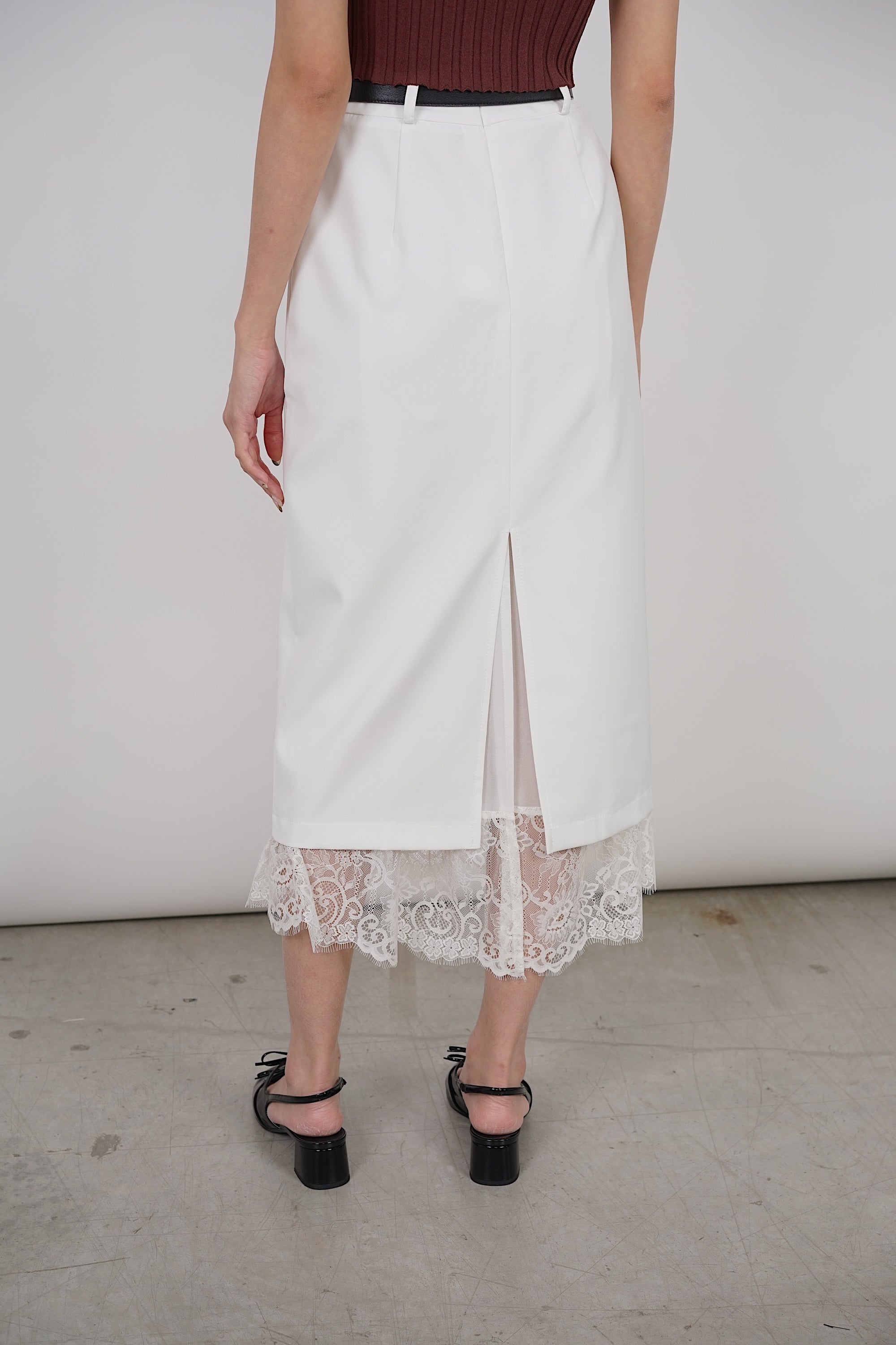 Dreamy Lace Skirt in White