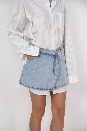 Low Waist Mini Skirt in Light Blue