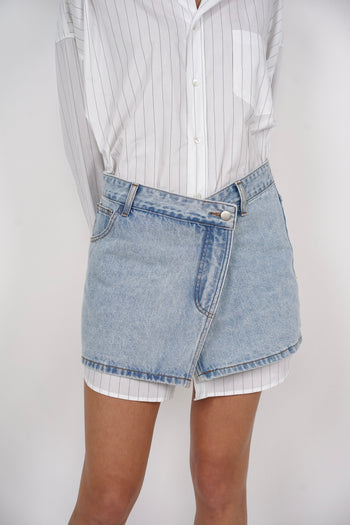 Low Waist Mini Skirt in Light Blue