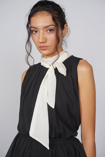 Elastic Georgette Flowy Shorts in Black