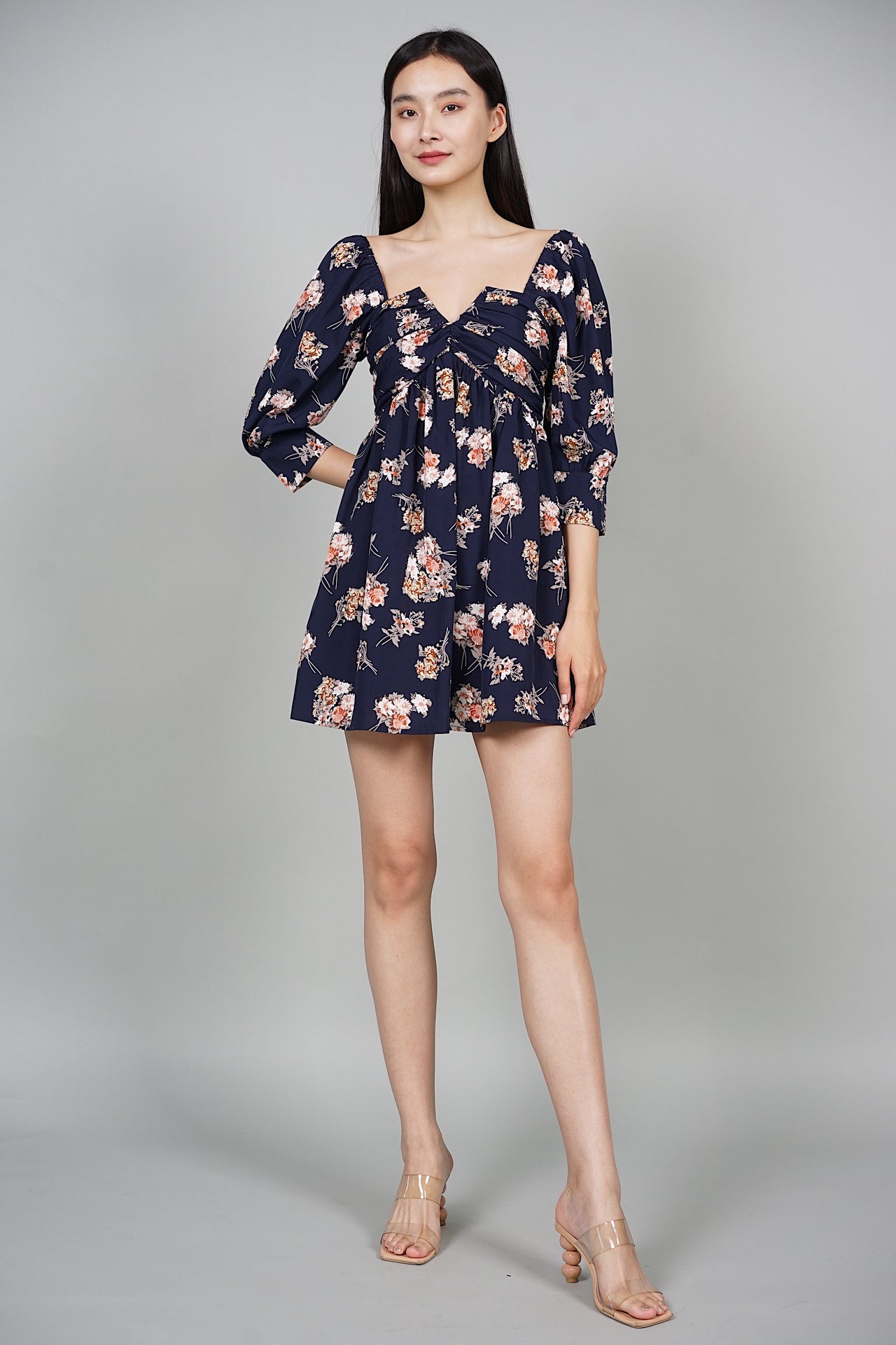 Julissa Gathered Puffy Dress in Navy Floral