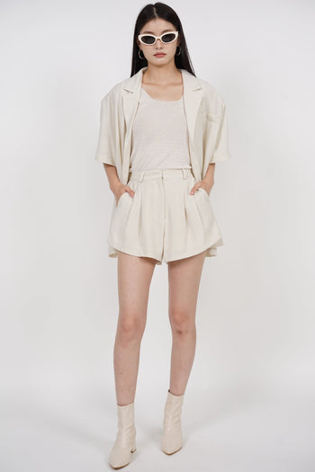 Double Pleated Shorts in Ecru