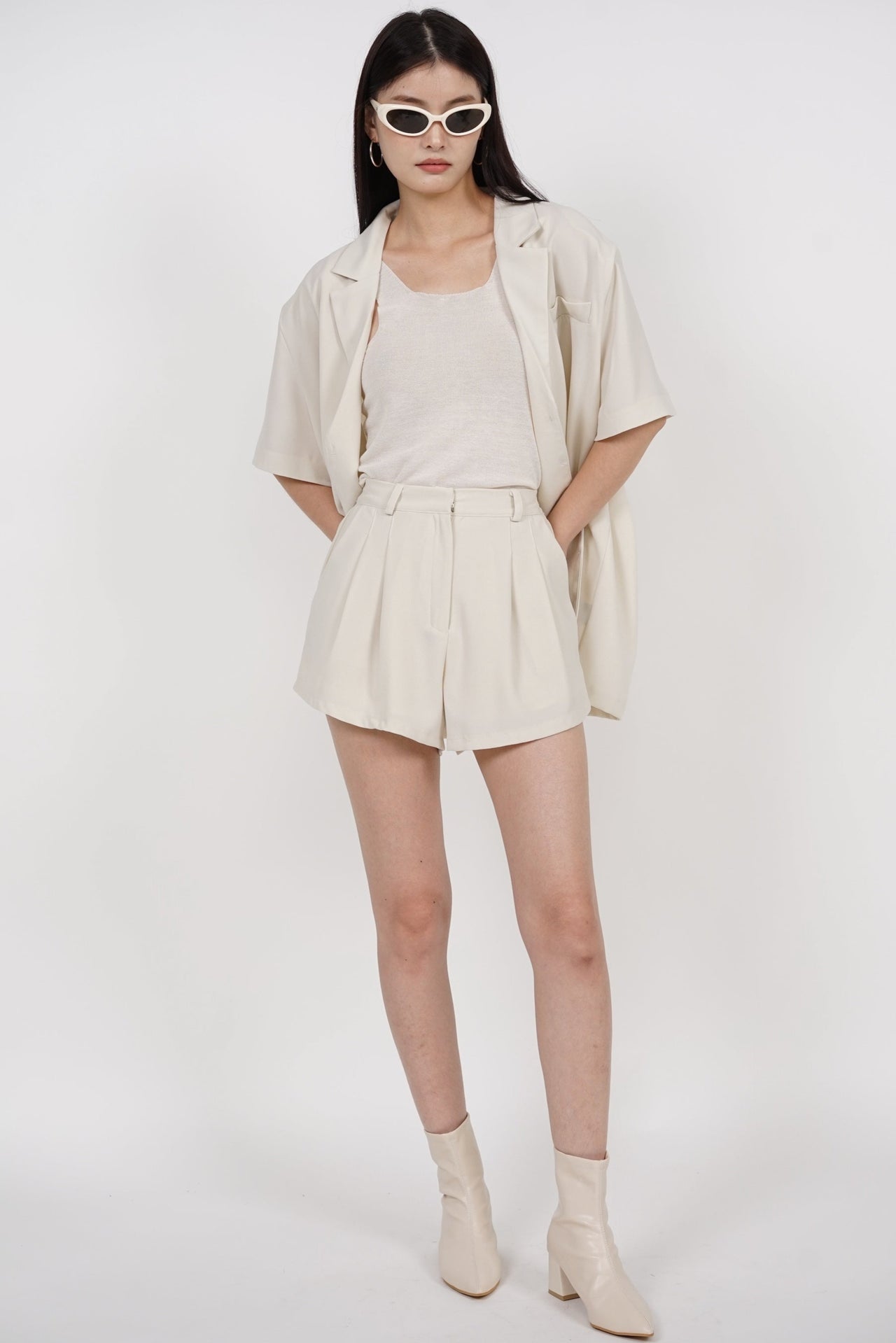 Double Pleated Shorts in Ecru