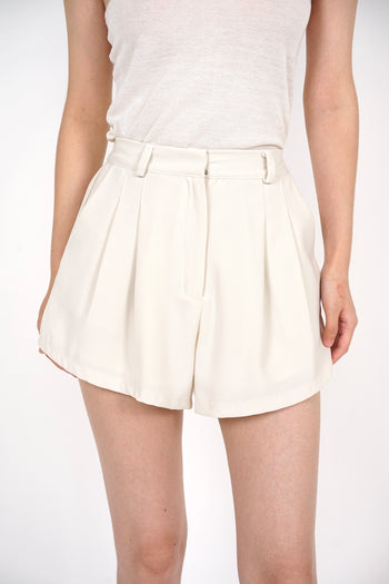 Double Pleated Shorts in Ecru