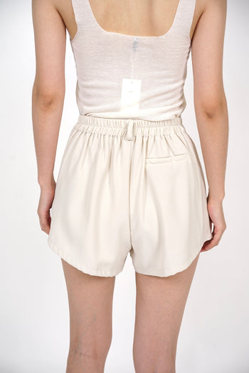 Double Pleated Shorts in Ecru