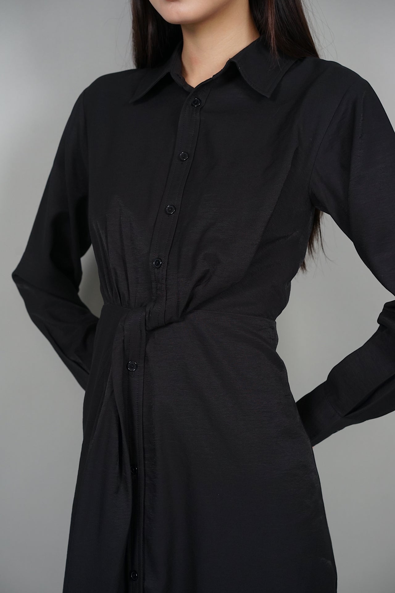 Paola Collared Knot Dress in Black
