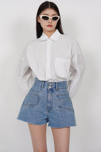 High-Waist Double Button Shorts in Washed Blue