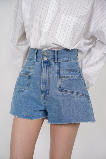 High-Waist Double Button Shorts in Washed Blue