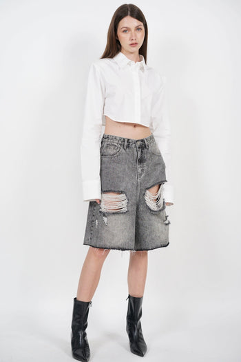 Distressed Bermuda Denim Jeans in Washed Grey