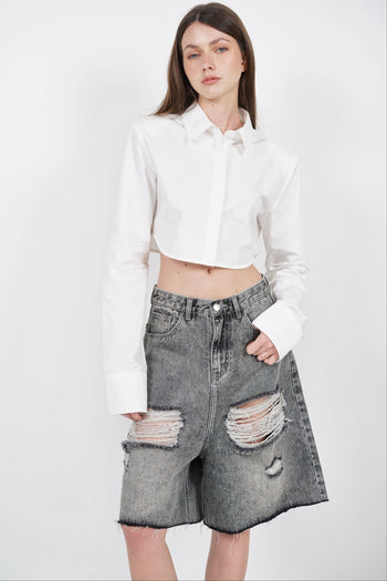 Distressed Bermuda Denim Jeans in Washed Grey