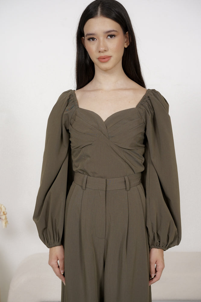 Francis Sleeved Top in Olive